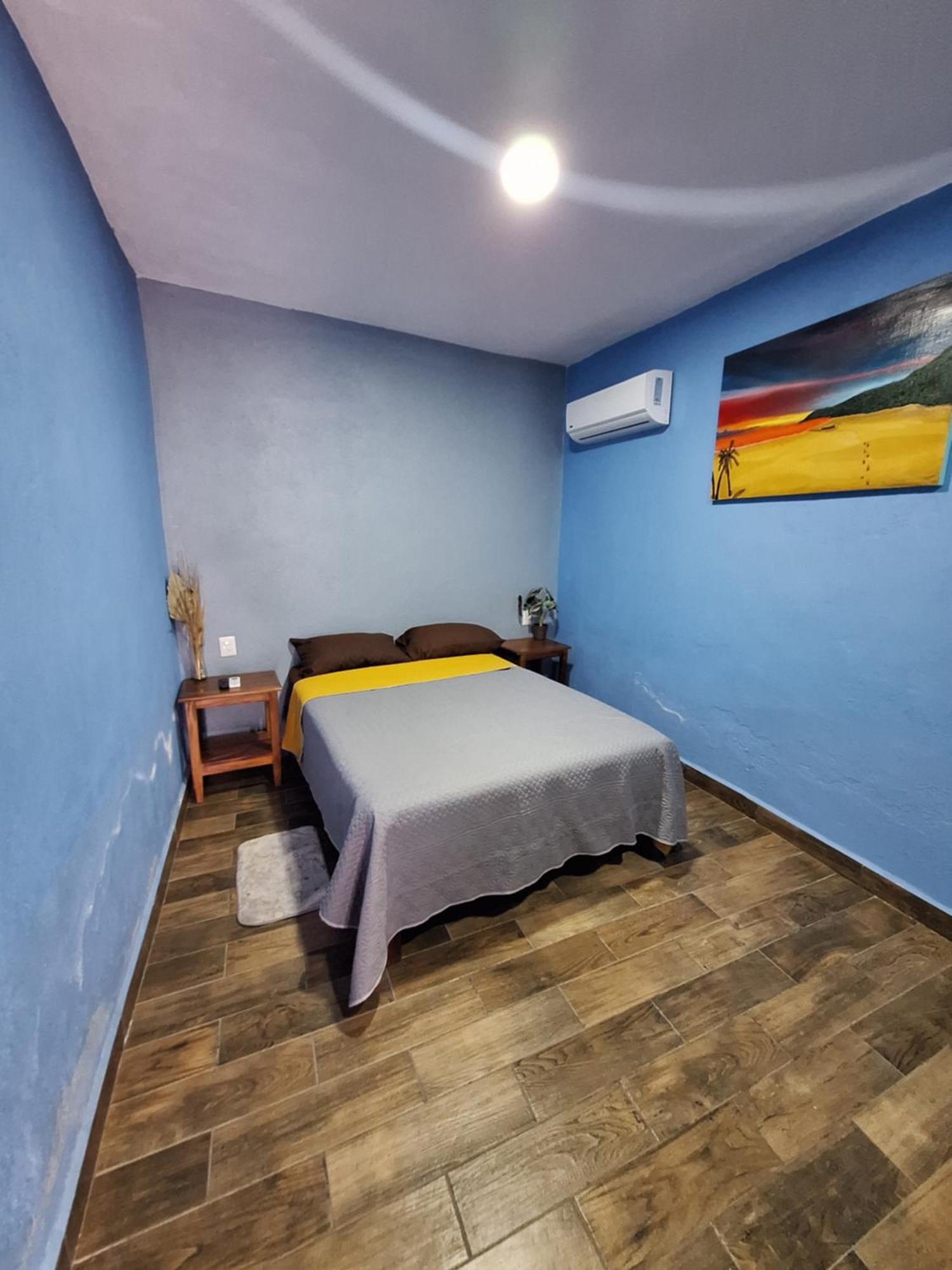 Отель La Casa Azul De Samara Баррио-Нуэво Экстерьер фото